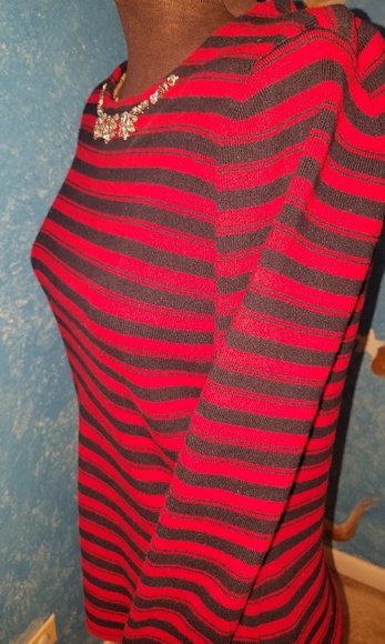 Soft Knit sweater - Picture 3 of 8